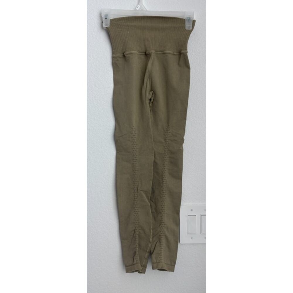NWOT Free People Movement Good Karma Legging Size XS/S - Picture 2 of 4